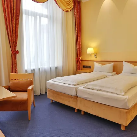 Mack Private Hotel 3*