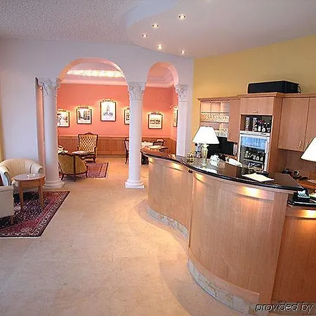 Mack Private Hotel